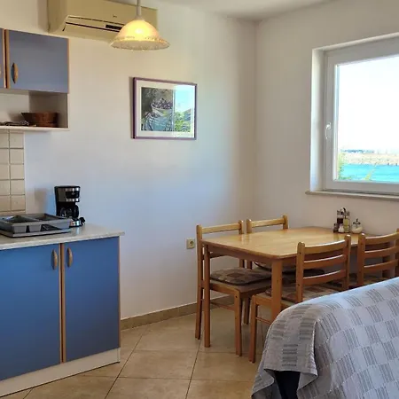 Apartament Adriana Omišalj